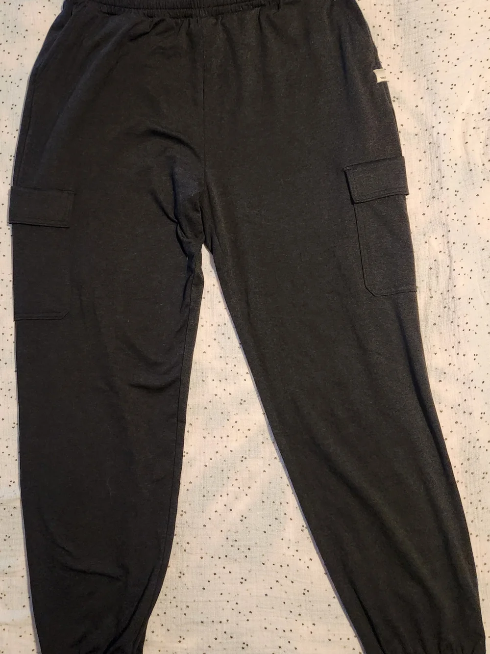 Vuori Women's Boyfriend Cargo Jogger - Picture 3 of 3